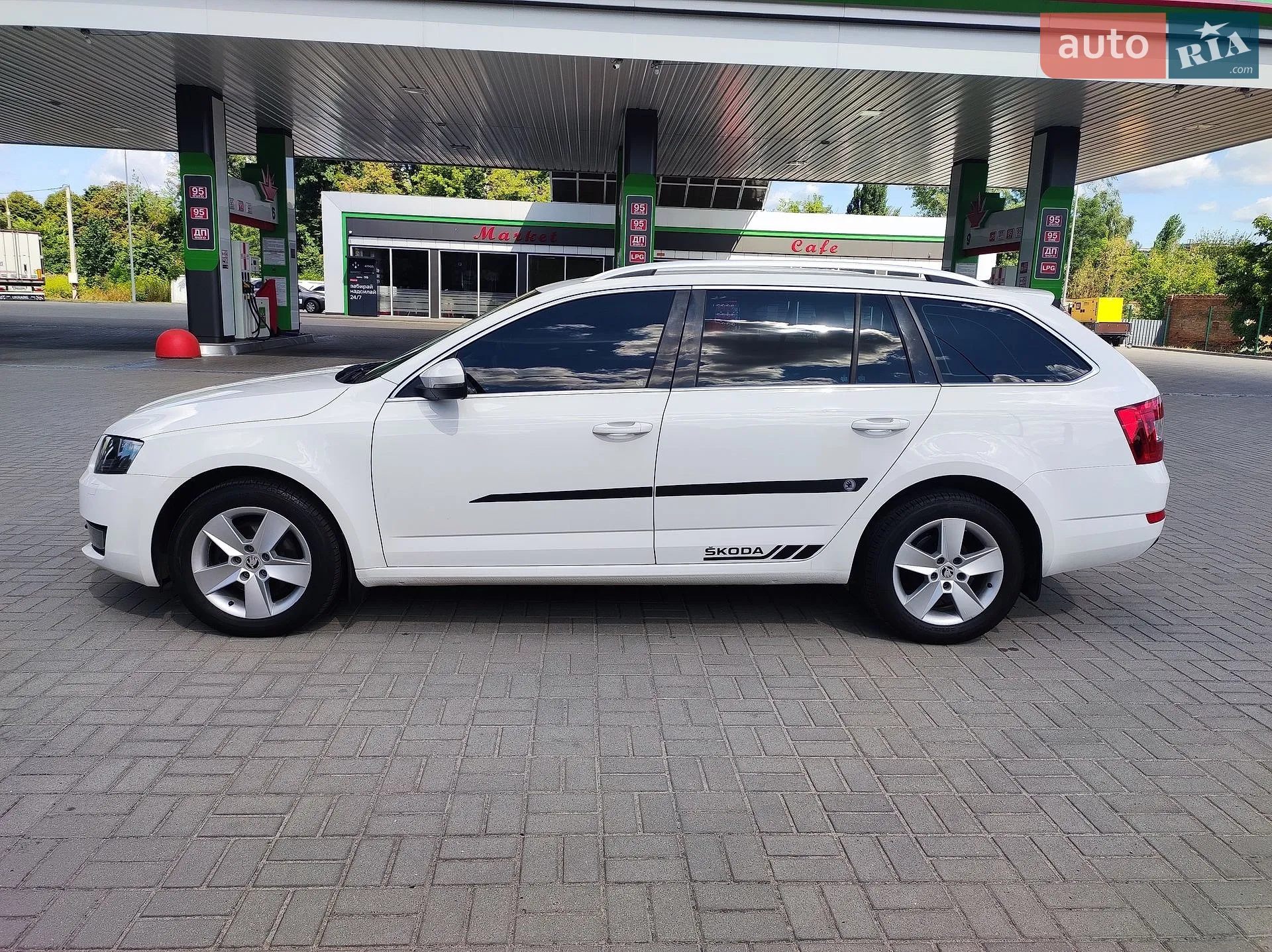 2015 Skoda Octavia - мініатюра 9