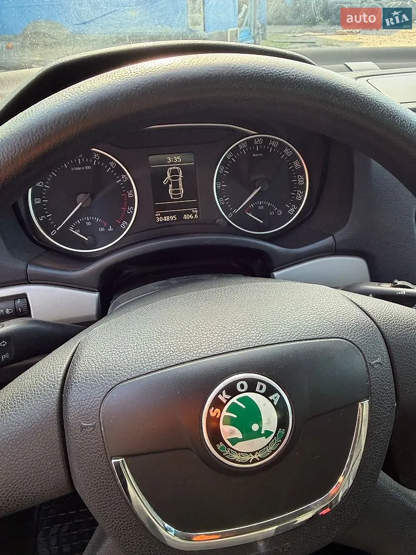 2011 Skoda Octavia - мініатюра 7