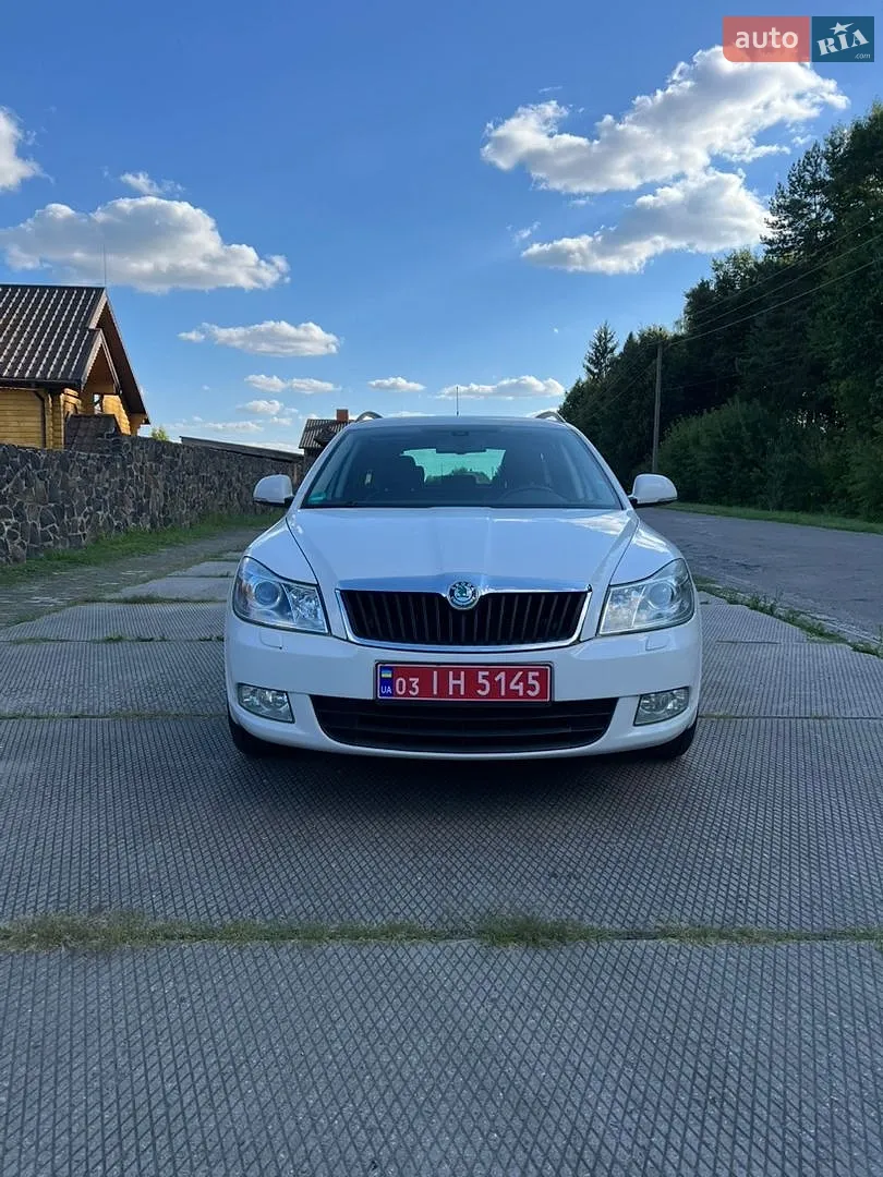 2011 Skoda Octavia - мініатюра 2