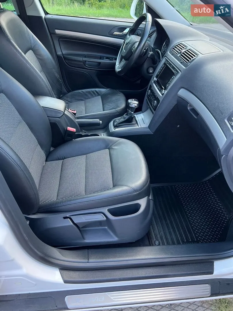 2011 Skoda Octavia - мініатюра 29