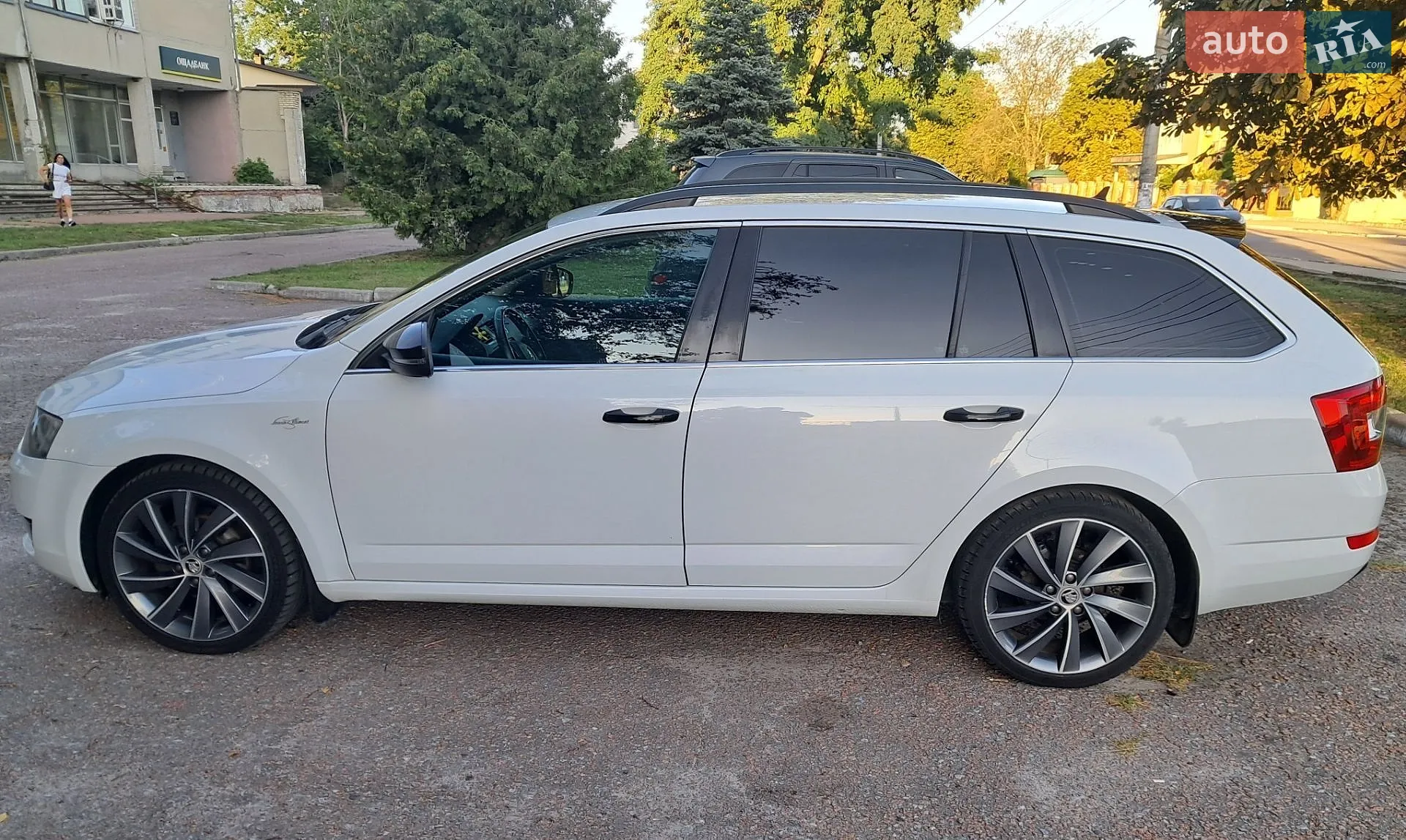 Skoda Octavia 2016 VIN TMBJJ7NE6H0072282 фото оголошення 4 з 11
