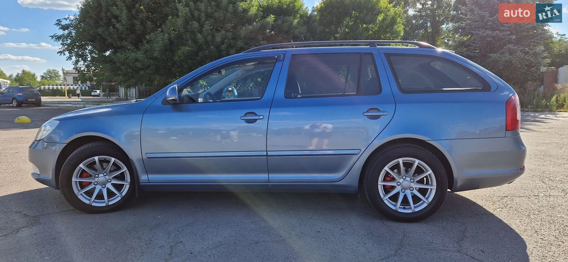 2010 Skoda Octavia - мініатюра 2