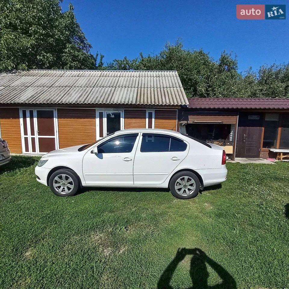 2010 Skoda Octavia - мініатюра 22
