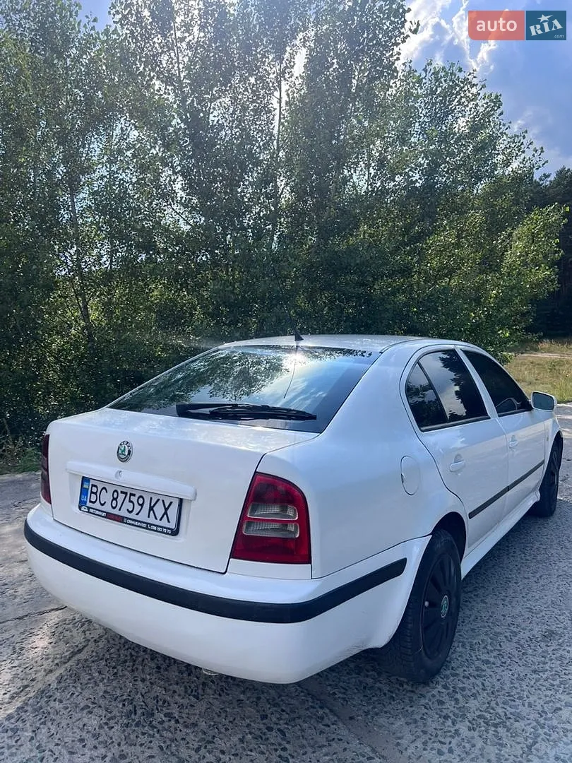 2010 Skoda Octavia - мініатюра 6