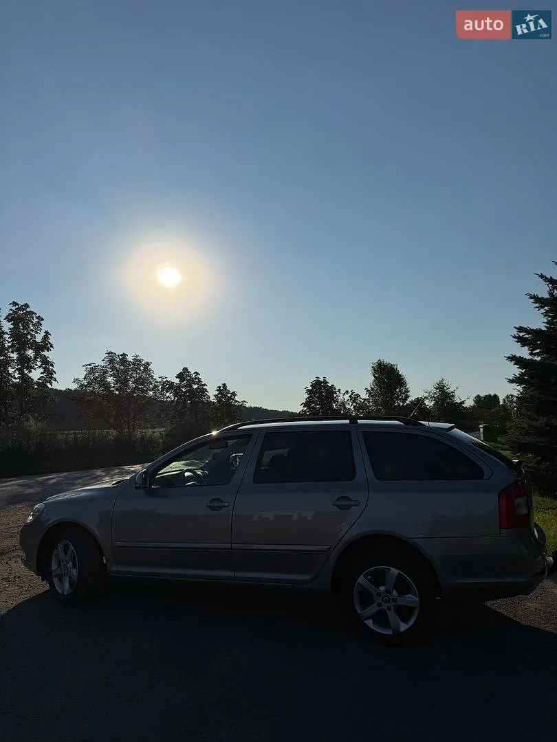 2011 Skoda Octavia - мініатюра 8