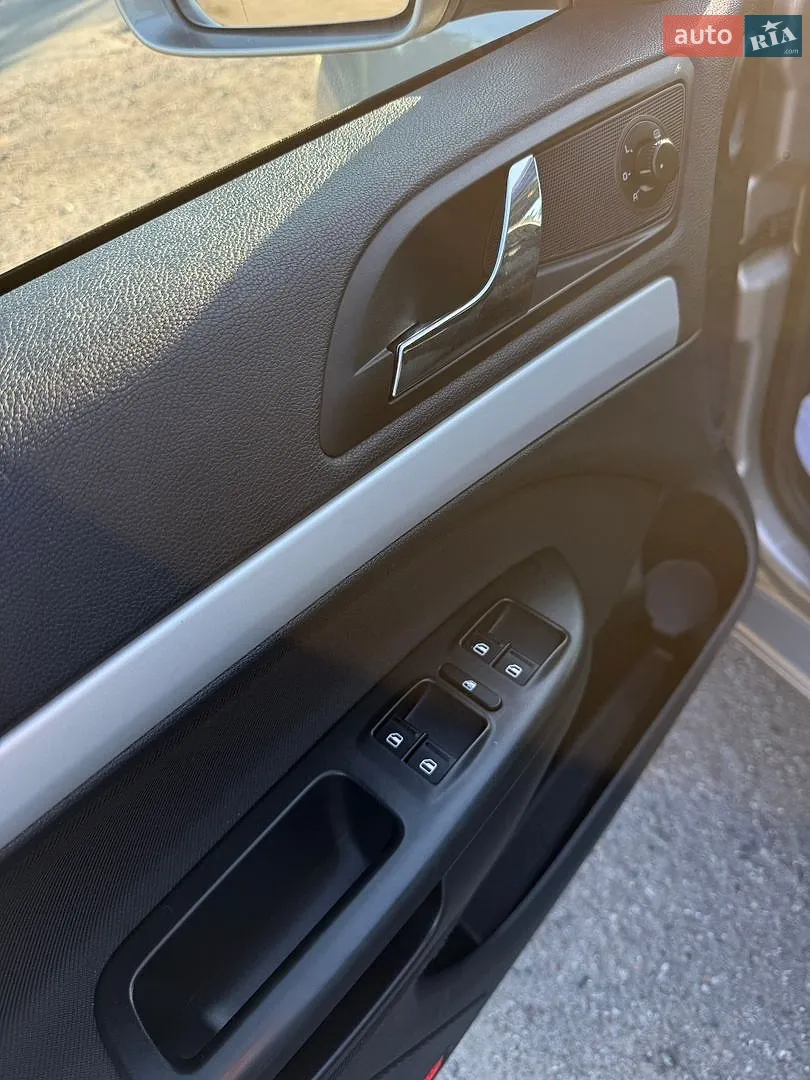 2011 Skoda Octavia - мініатюра 17