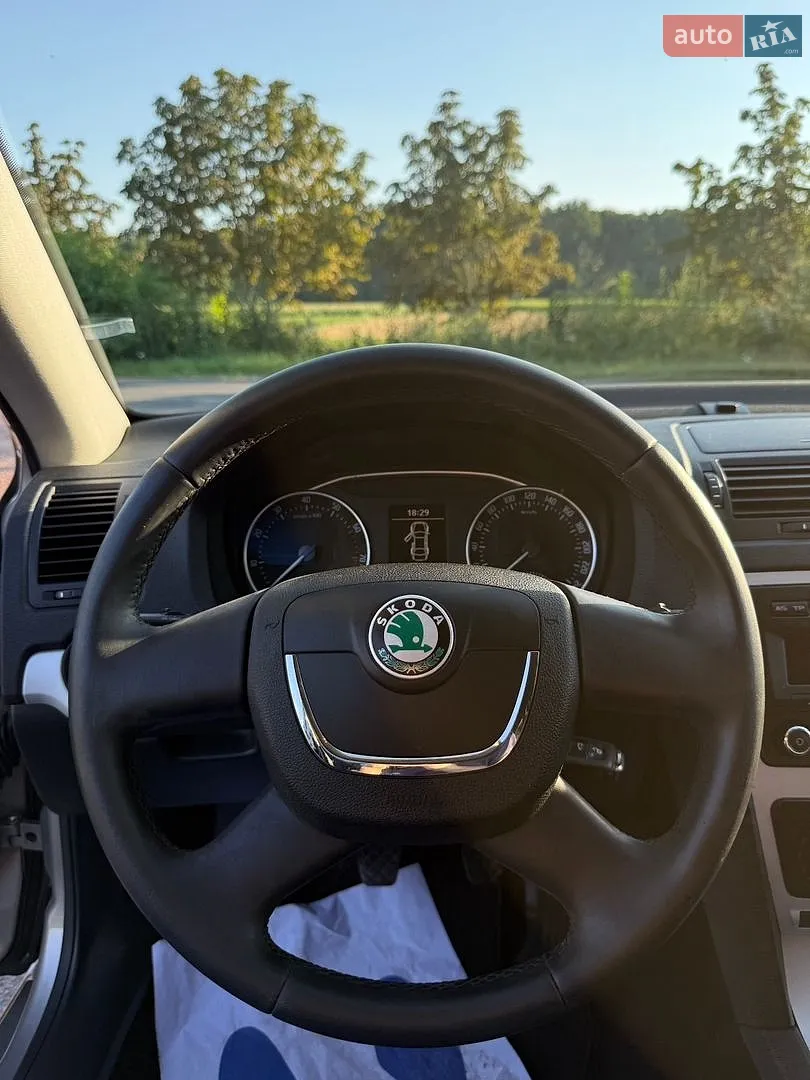 2011 Skoda Octavia - мініатюра 18