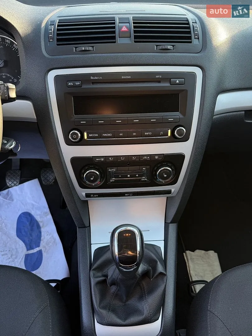 2011 Skoda Octavia - мініатюра 20