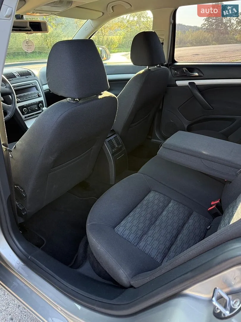 2011 Skoda Octavia - мініатюра 24