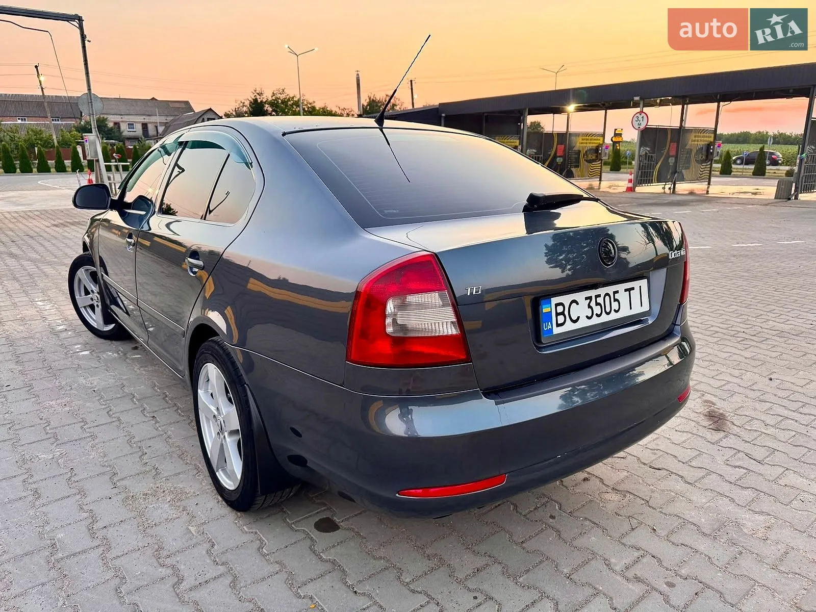 2010 Skoda Octavia - мініатюра 6