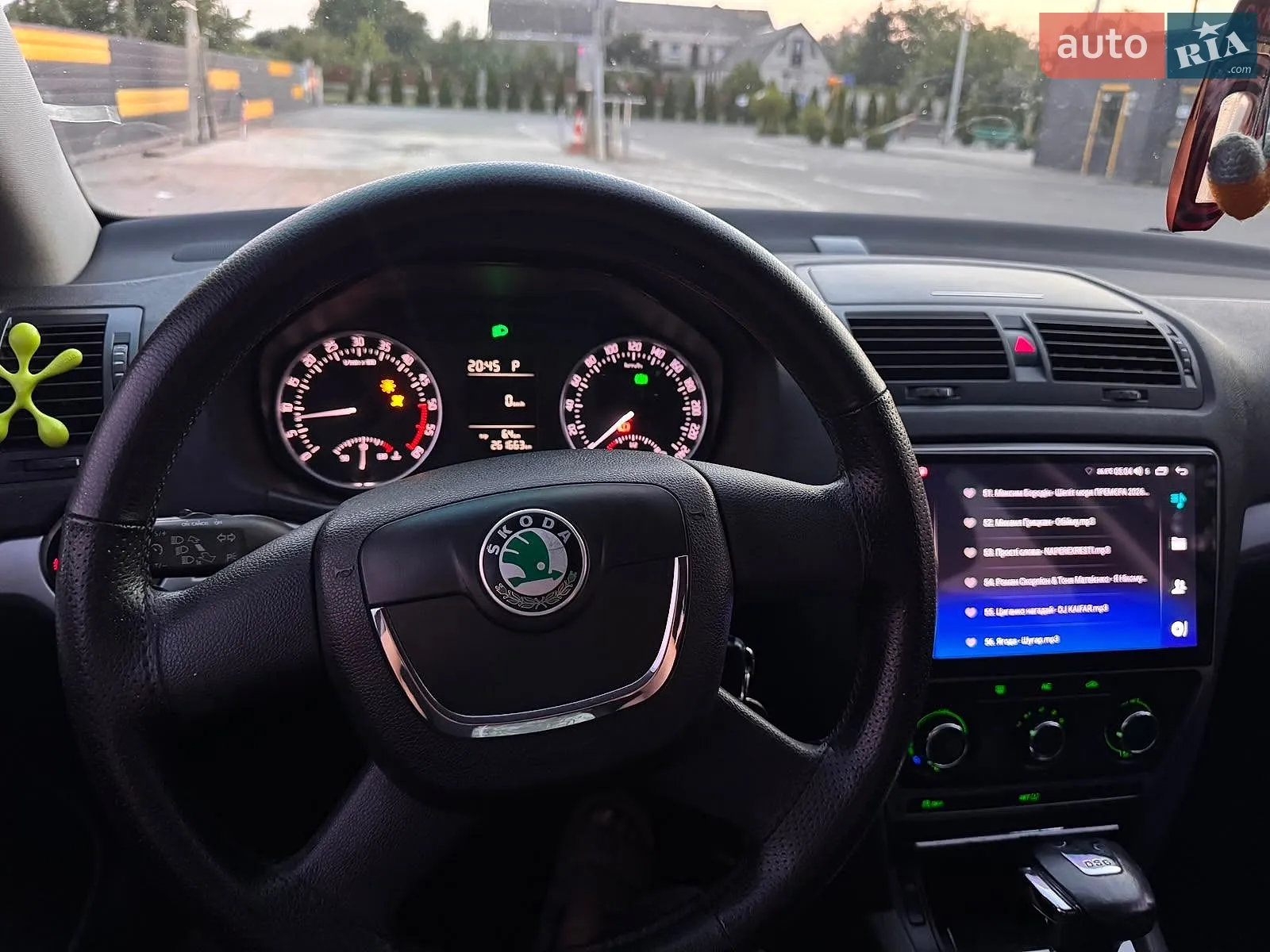 2010 Skoda Octavia - мініатюра 10