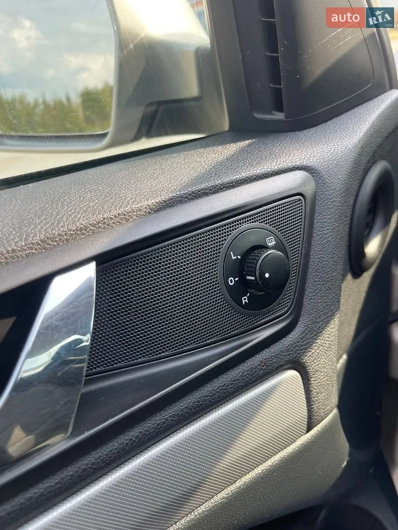 2011 Skoda Octavia - мініатюра 15