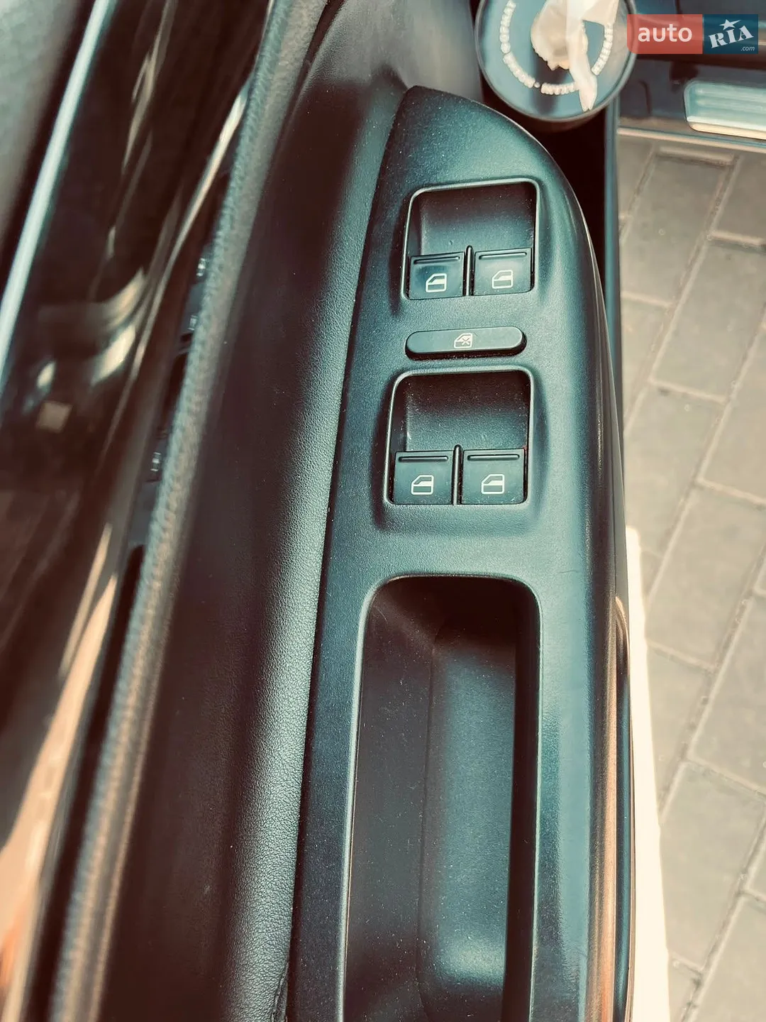 2010 Skoda Octavia - мініатюра 8