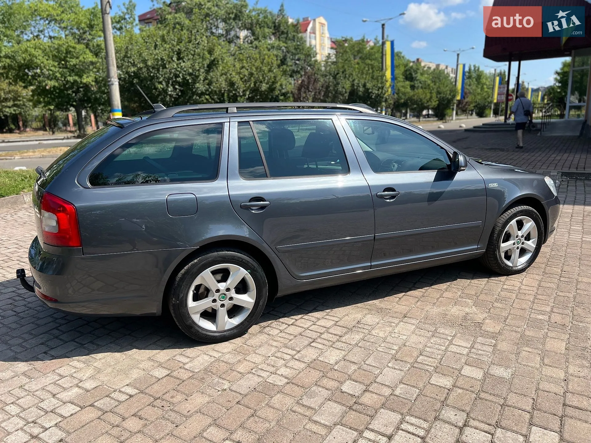 2011 Skoda Octavia - мініатюра 12