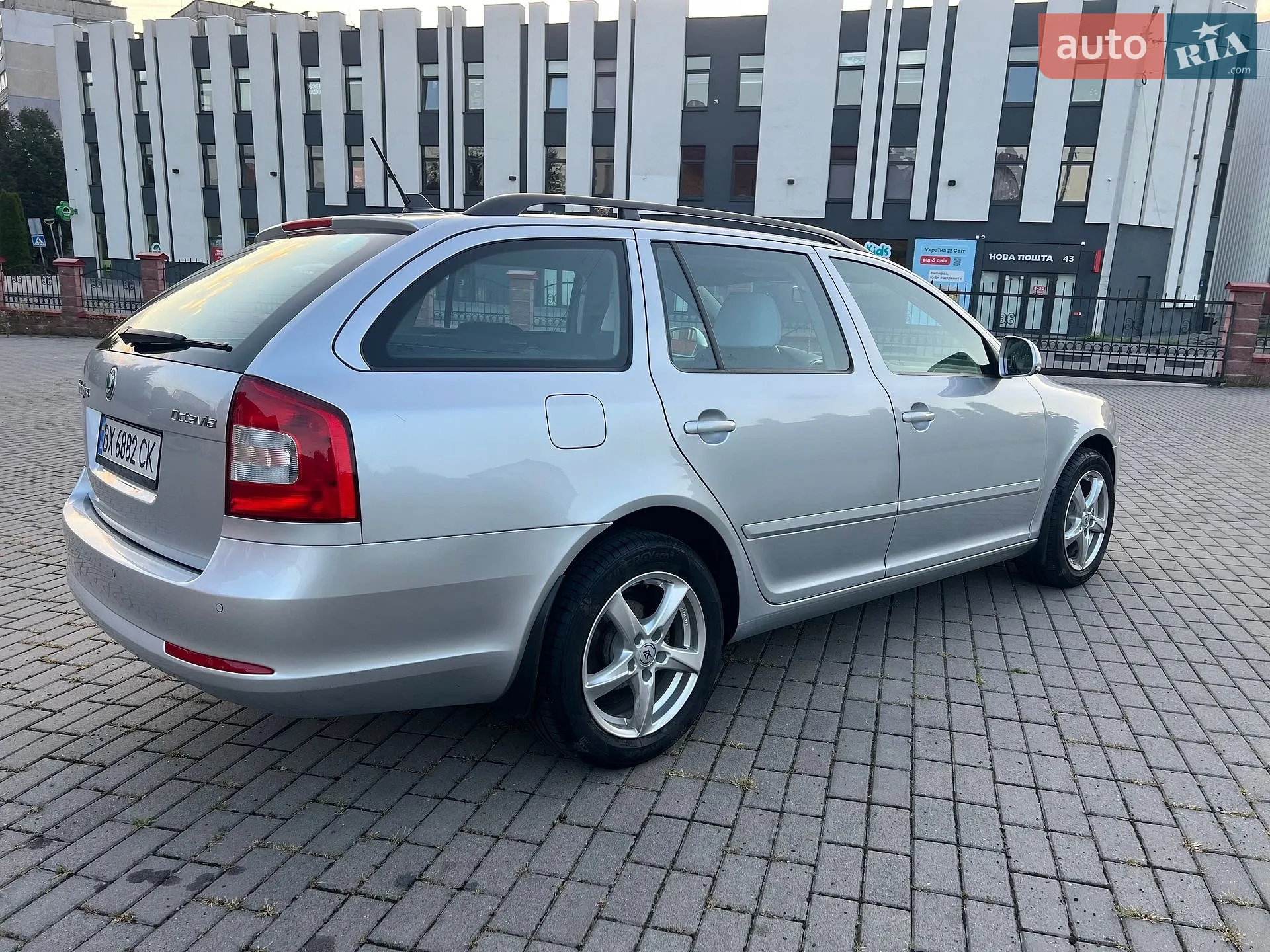 2011 Skoda Octavia - мініатюра 9