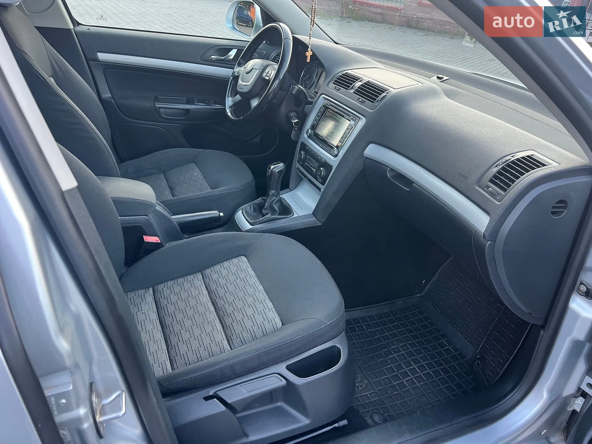 2011 Skoda Octavia - мініатюра 16