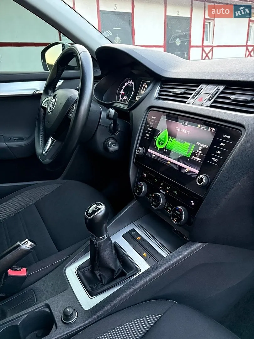 2017 Skoda Octavia - мініатюра 21