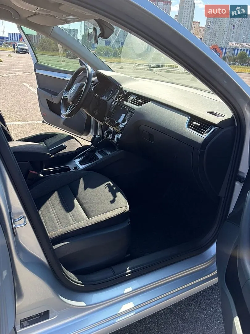 2017 Skoda Octavia - мініатюра 23