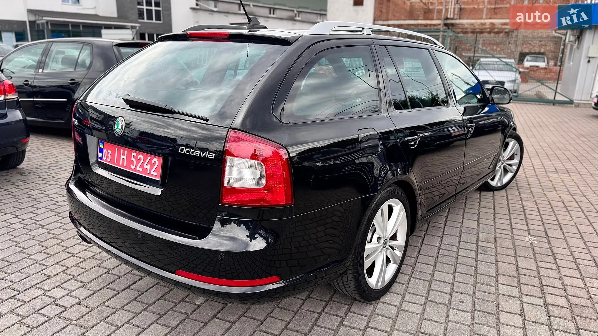 2010 Skoda Octavia - мініатюра 6