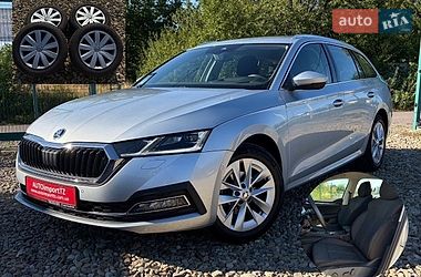 Универсал Skoda Octavia 2022 в Львове