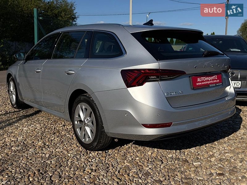 Универсал Skoda Octavia 2022 в Львове