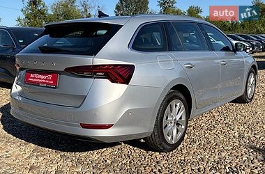 Универсал Skoda Octavia 2022 в Львове