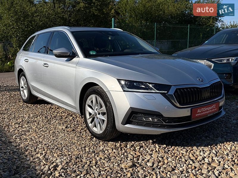 Универсал Skoda Octavia 2022 в Львове