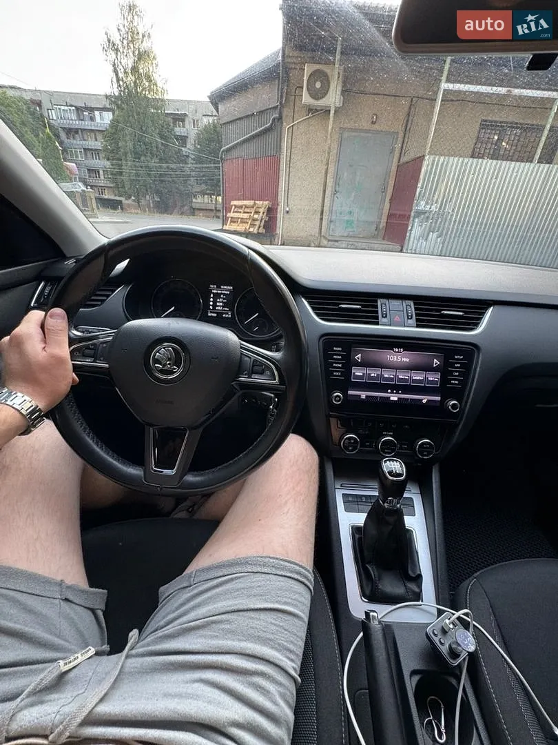 2017 Skoda Octavia - мініатюра 3