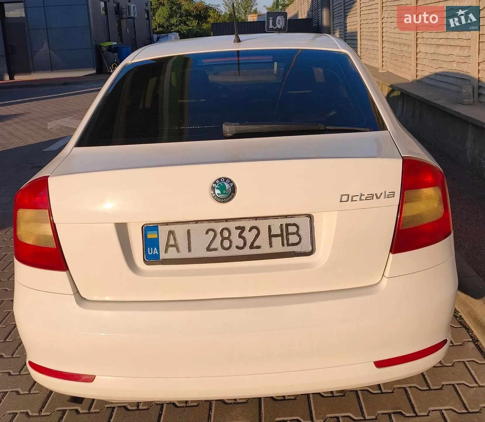 2011 Skoda Octavia - мініатюра 2