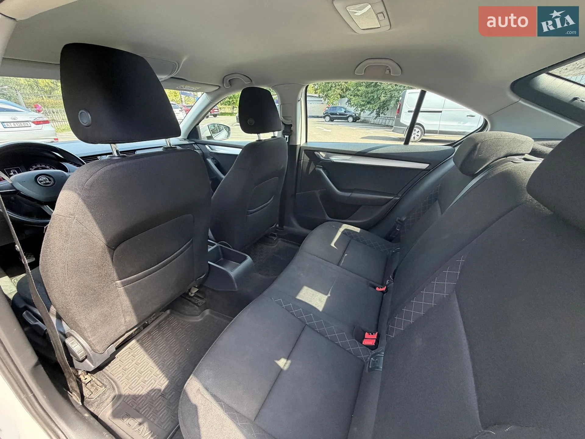 2019 Skoda Octavia - мініатюра 32