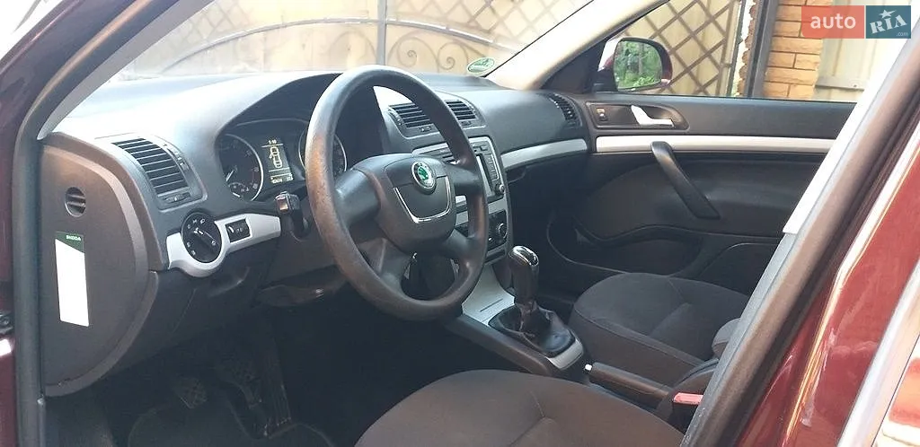 2011 Skoda Octavia - мініатюра 17