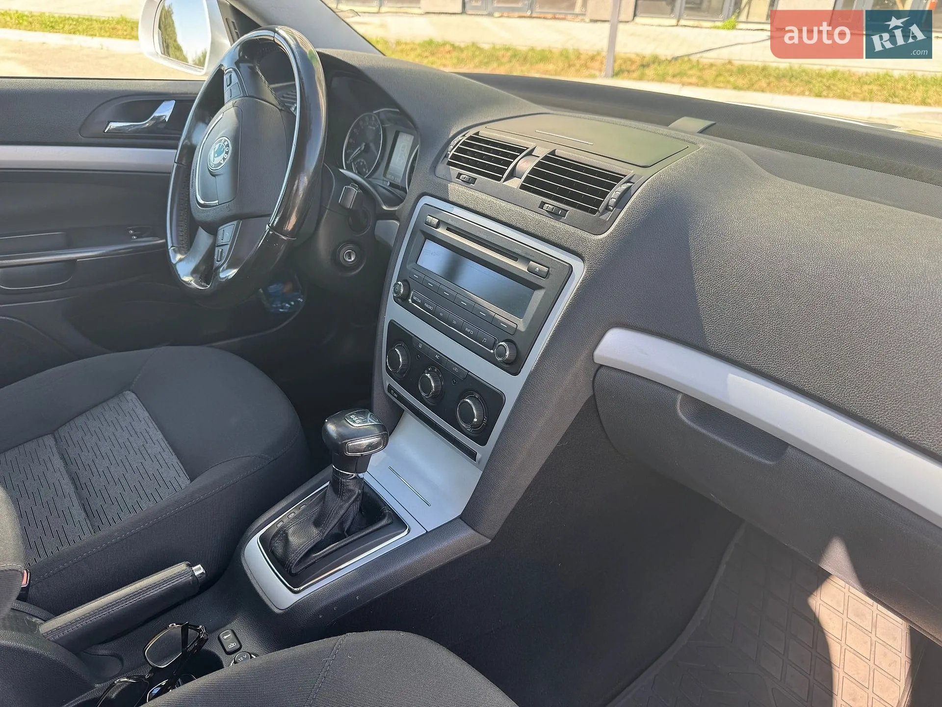 2011 Skoda Octavia - мініатюра 11
