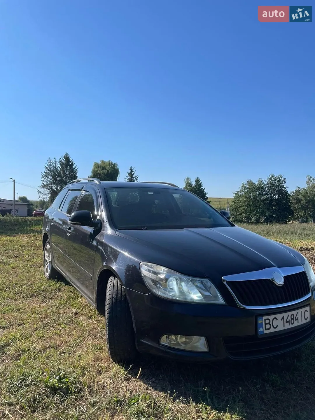2010 Skoda Octavia - мініатюра 2