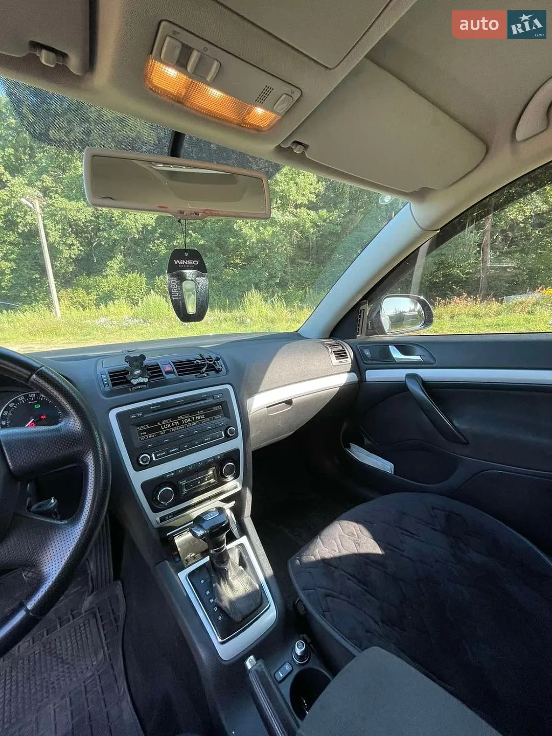 2010 Skoda Octavia - мініатюра 15
