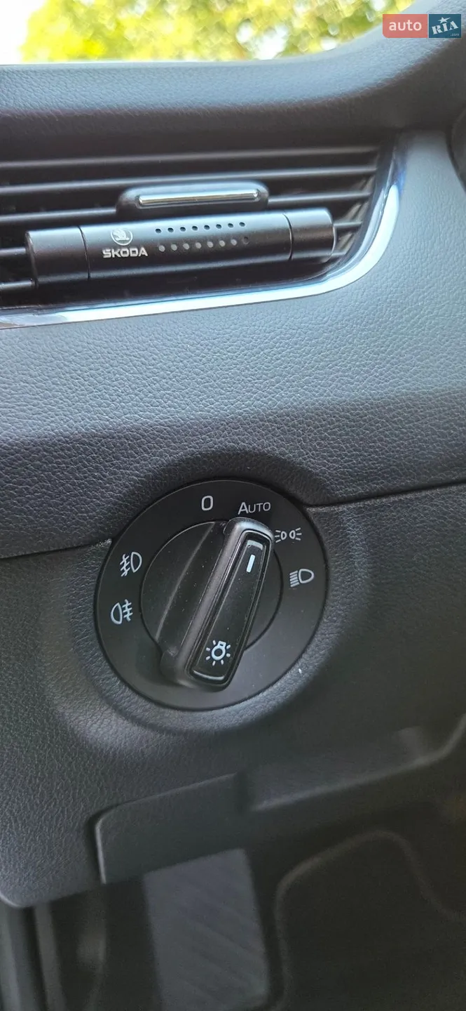 2017 Skoda Octavia - мініатюра 9