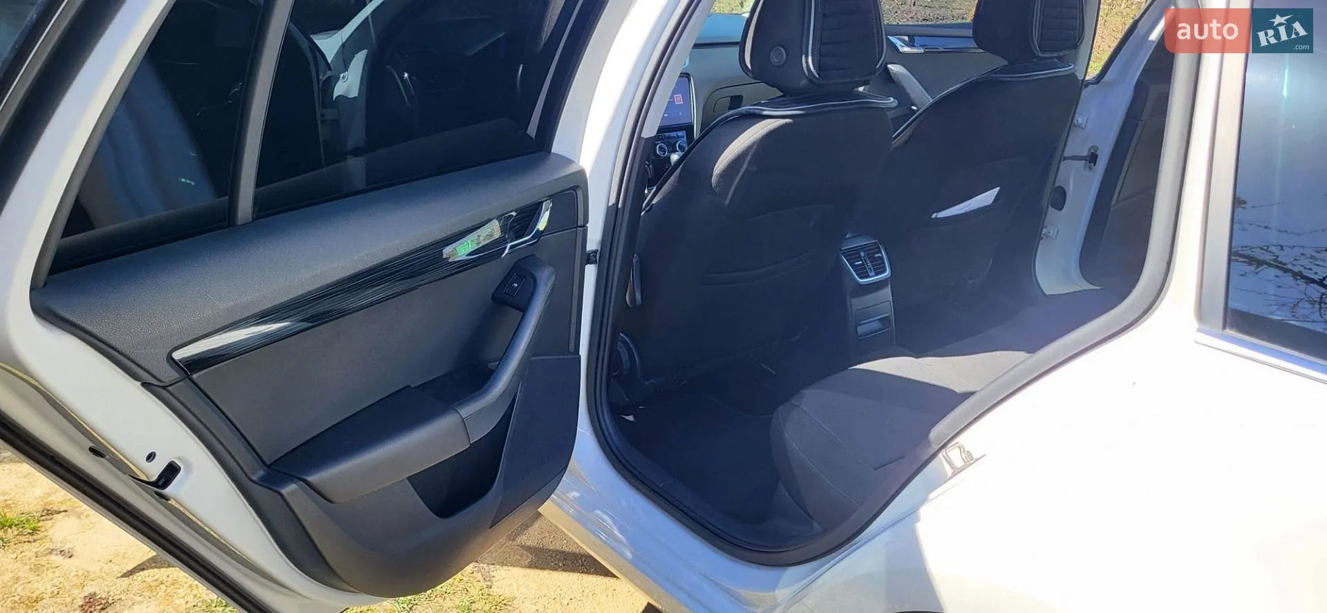 2017 Skoda Octavia - мініатюра 26