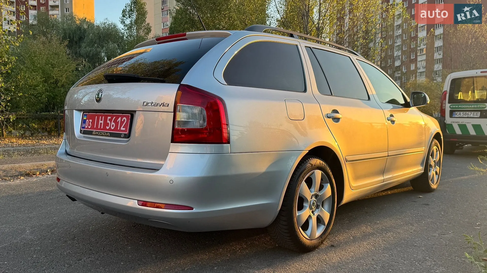 2010 Skoda Octavia - мініатюра 15