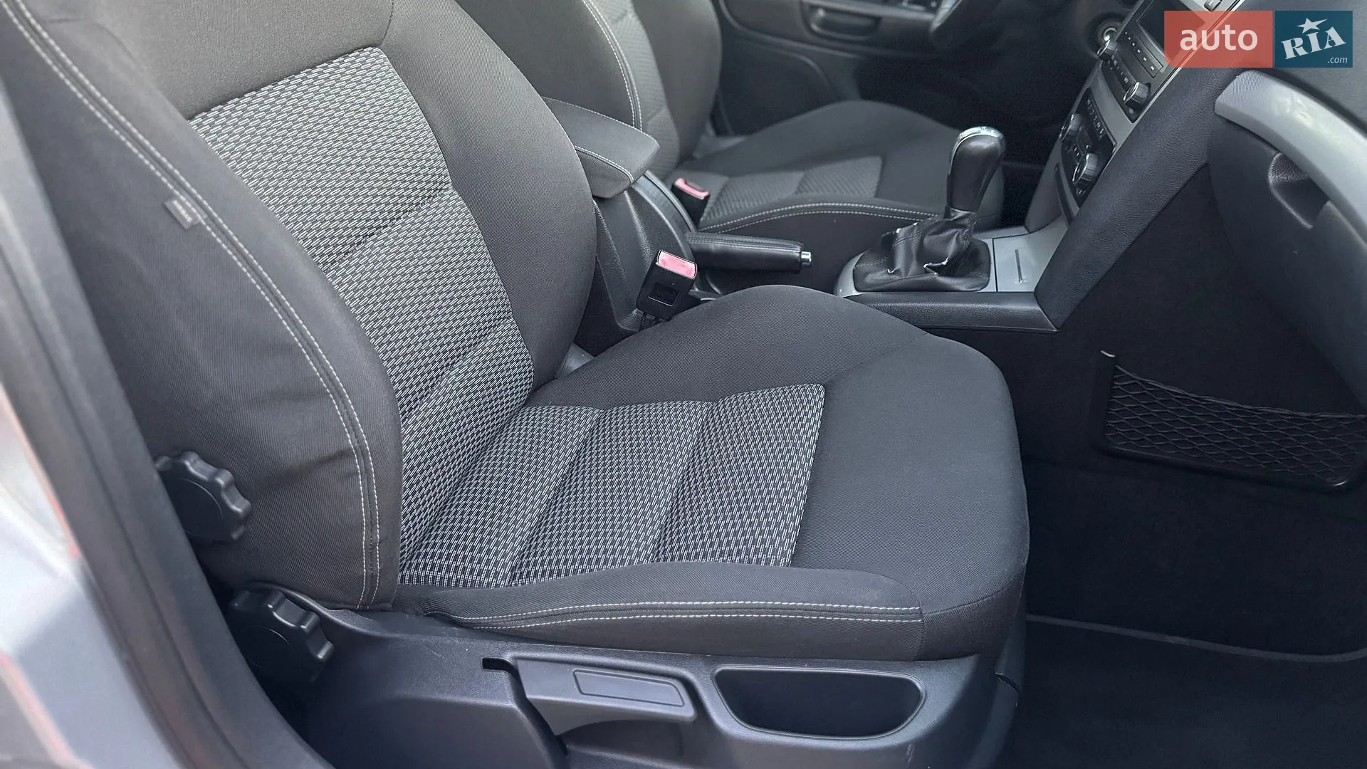 2010 Skoda Octavia - мініатюра 56
