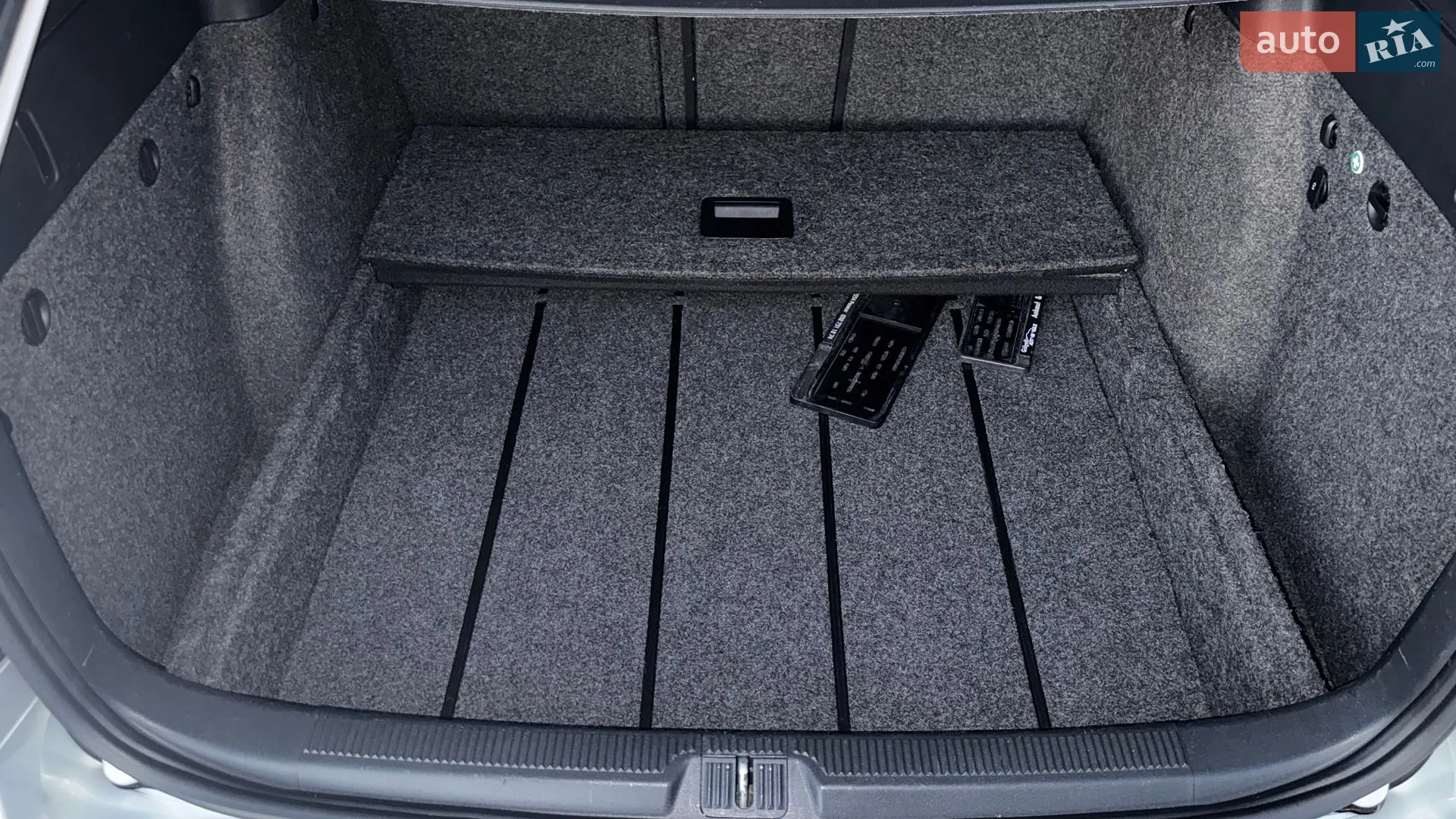 2010 Skoda Octavia - мініатюра 87