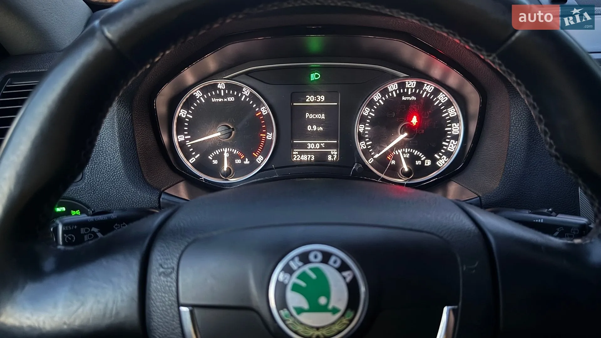 2010 Skoda Octavia - мініатюра 100
