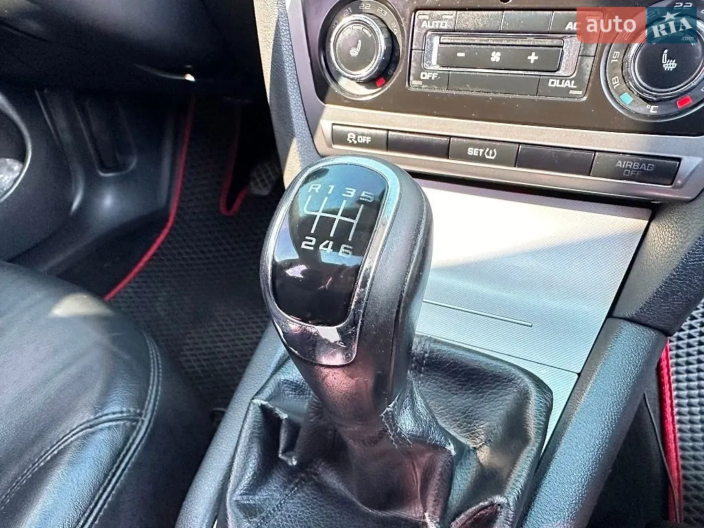 2011 Skoda Octavia - мініатюра 37
