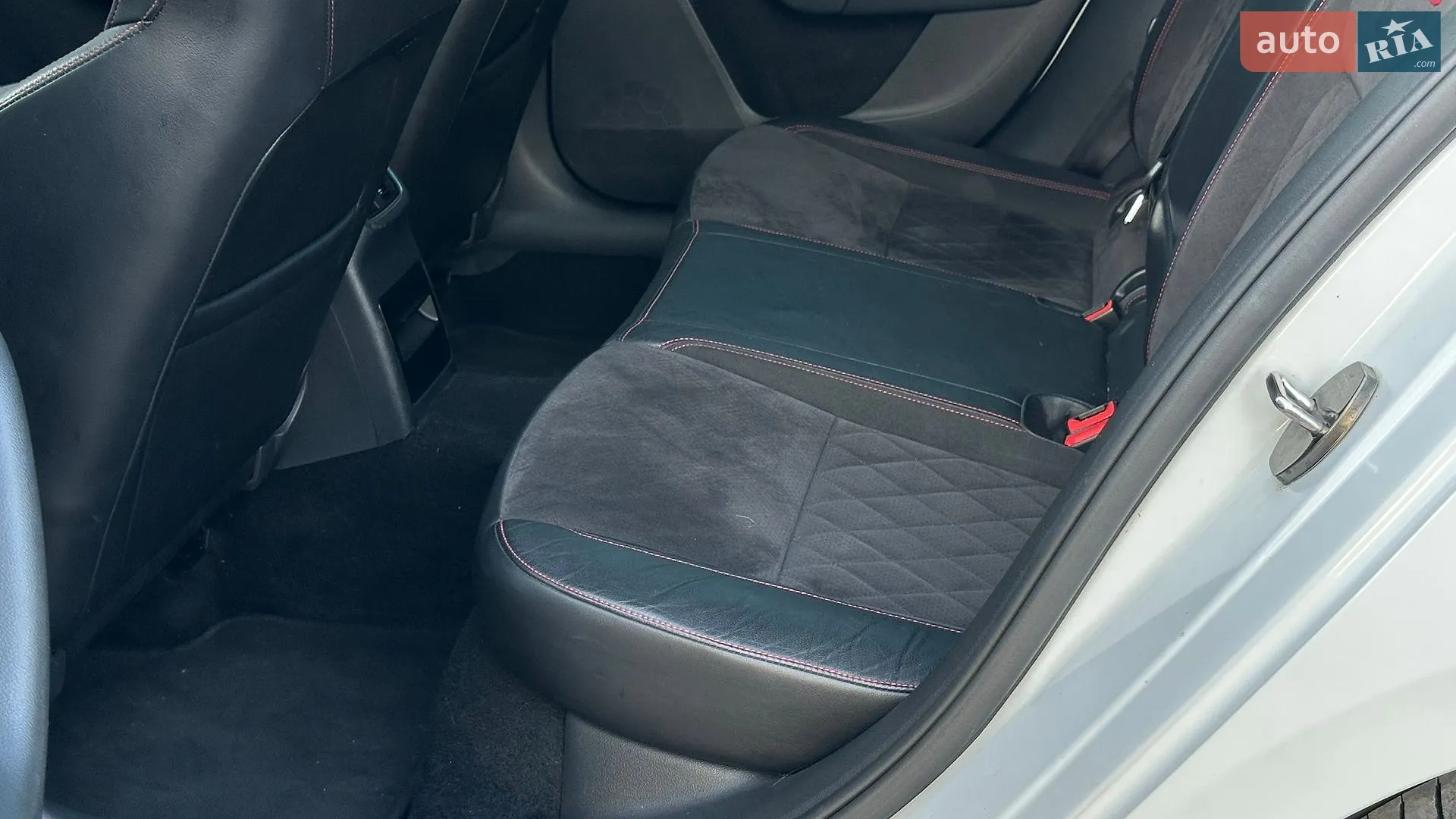 2018 Skoda Octavia - мініатюра 80