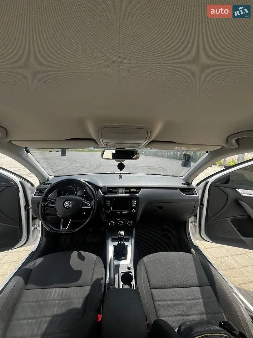 2016 Skoda Octavia - мініатюра 12