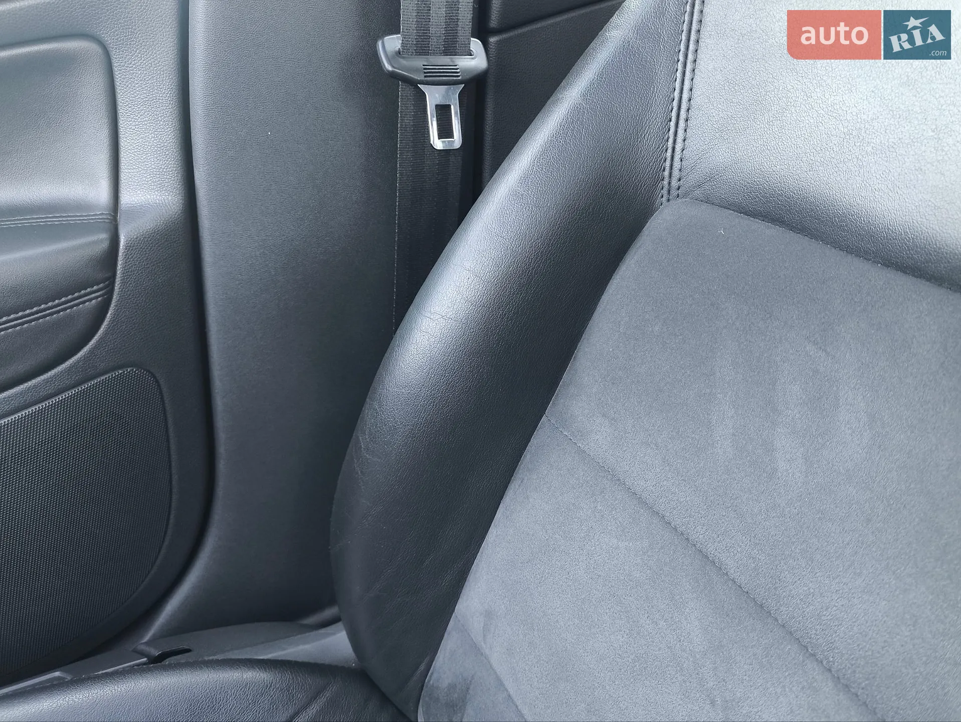 2010 Skoda Octavia - мініатюра 12