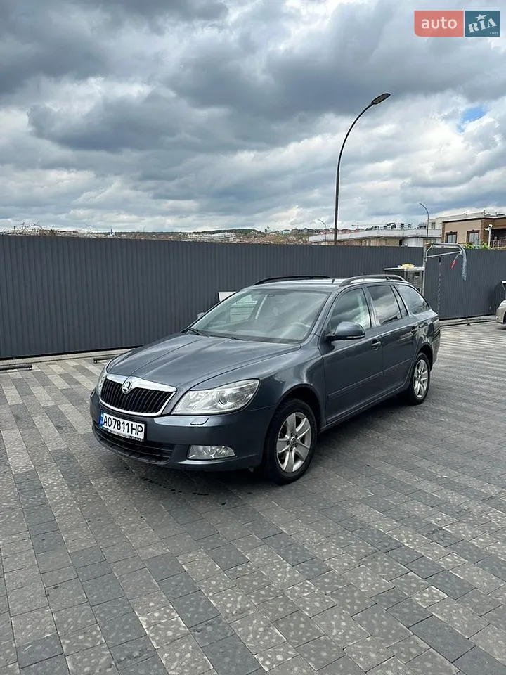 2010 Skoda Octavia - мініатюра 14