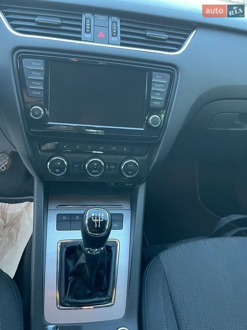 2015 Skoda Octavia - мініатюра 25