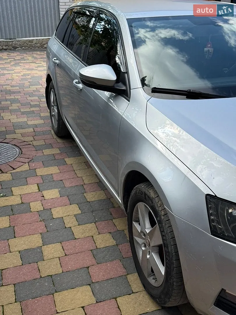 2017 Skoda Octavia - мініатюра 3