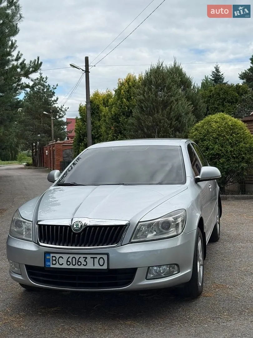 2011 Skoda Octavia - мініатюра 2