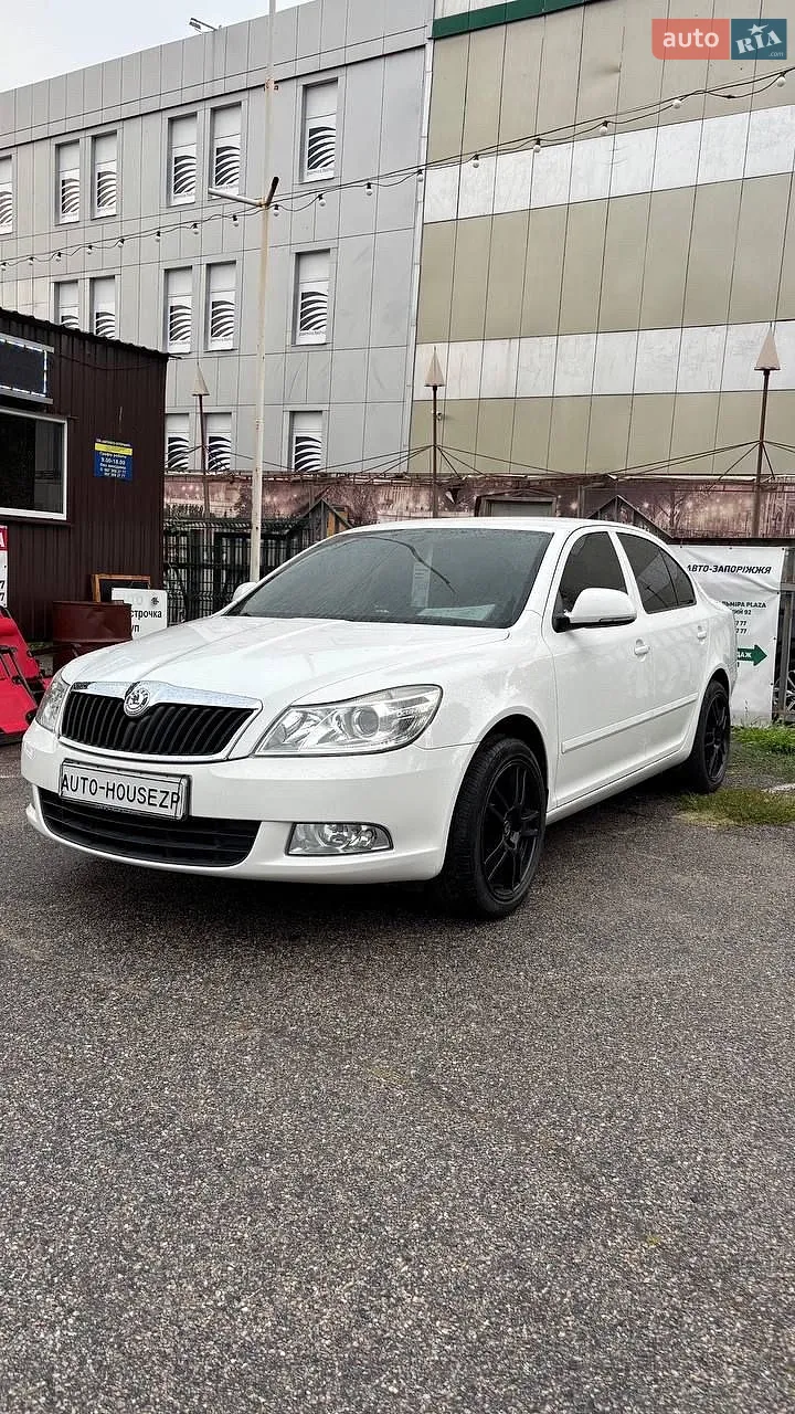 2010 Skoda Octavia - фото 1