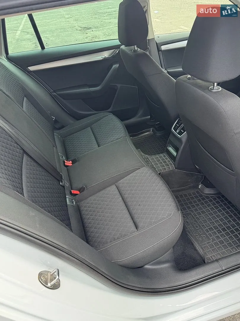 2015 Skoda Octavia - мініатюра 63